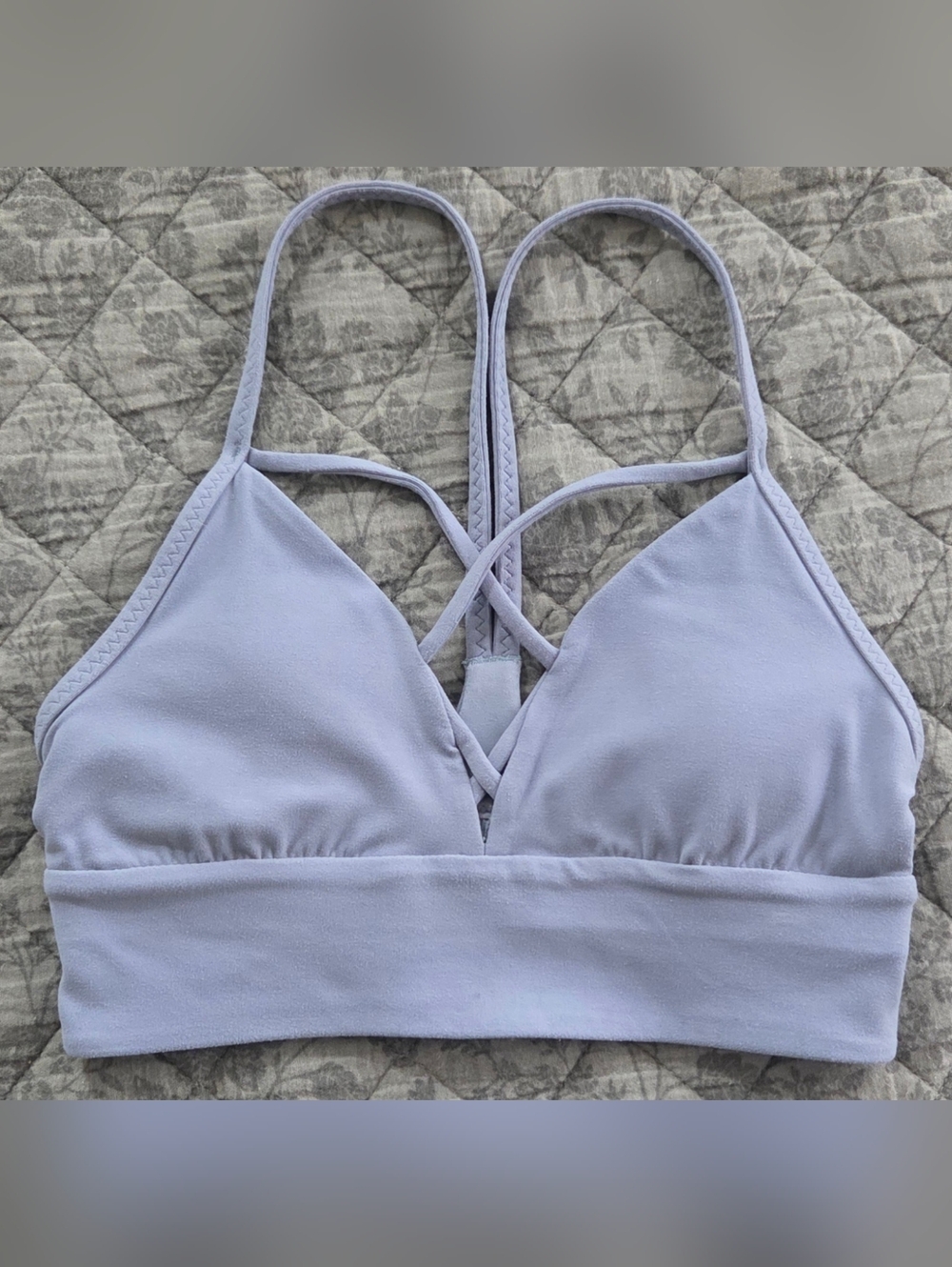 lululemon athletica Light Lavender Strappy Sports Bra Size 4